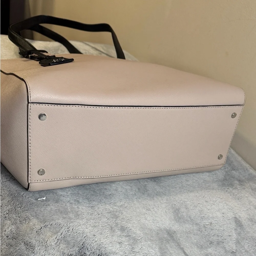 Kate Spade Cameron Street Havana Tote - Fits 13” Laptop - Excellent Condition - Picture 5 of 14